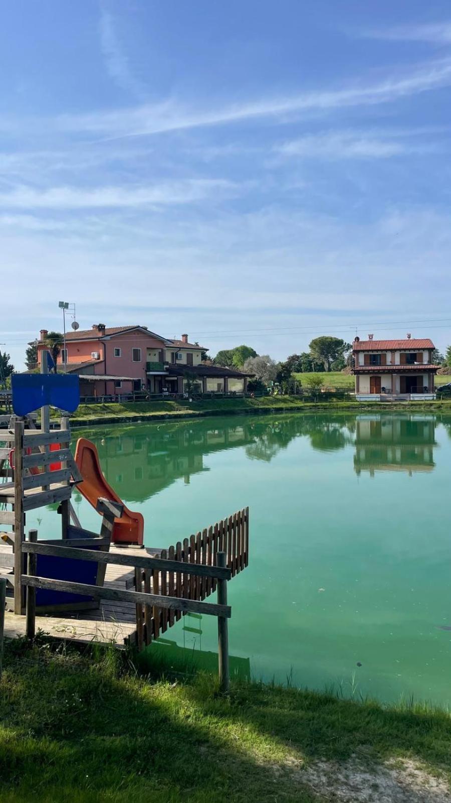 Laghetto Ai Portici Bed & Breakfast Пастренго Екстериор снимка