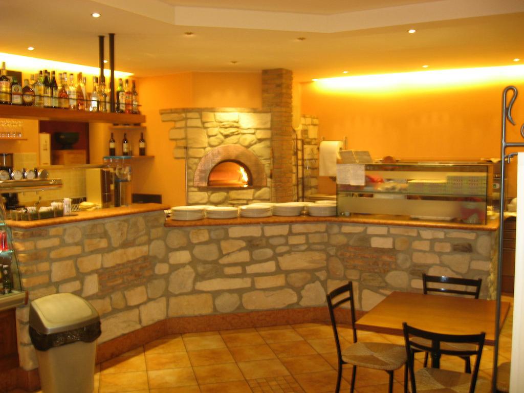 Laghetto Ai Portici Bed & Breakfast Пастренго Екстериор снимка