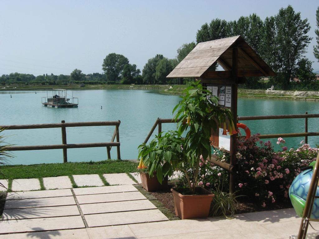 Laghetto Ai Portici Bed & Breakfast Пастренго Екстериор снимка
