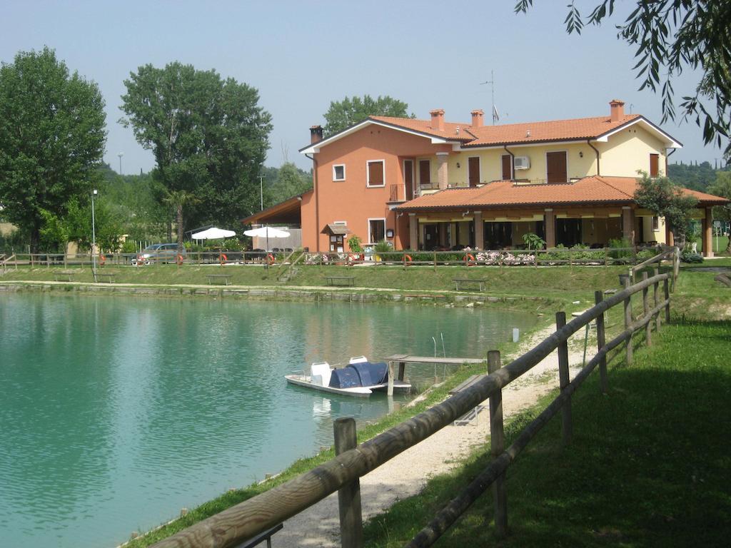 Laghetto Ai Portici Bed & Breakfast Пастренго Екстериор снимка