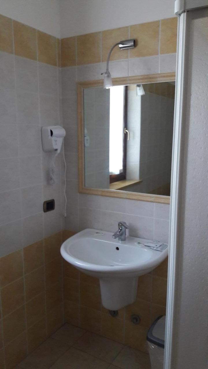 Laghetto Ai Portici Bed & Breakfast Пастренго Екстериор снимка